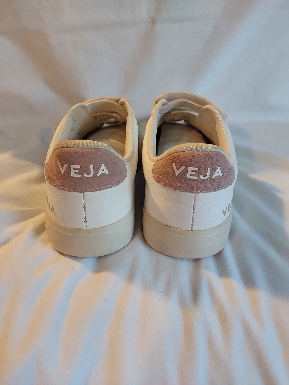 VEJA Recife ChromeFree Leather Velcro Sneakers - White / Babe Pink 8 - Picture 3 of 8